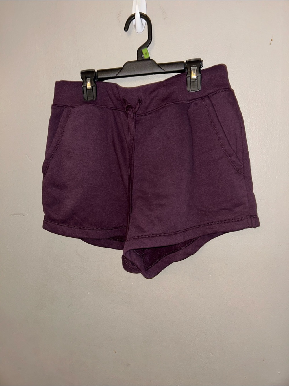 American Eagle Outfitters Shorts - burgundy “AE Everyday Luxe Sweat Short” NWT - Picture 3 of 11